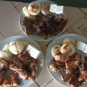 Parrilla Res, Pollo, Puerco y Chorizo